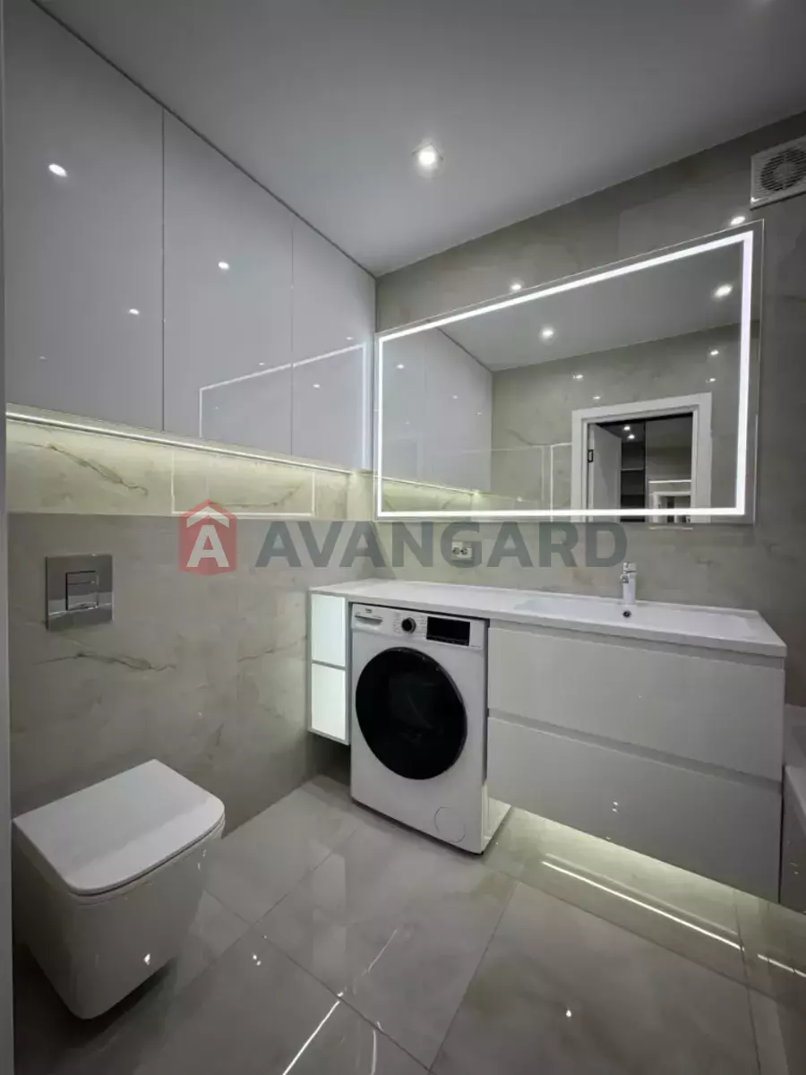 2 ��. ��������, 46/-/- ��. �., 8/10 ������ ���� 8