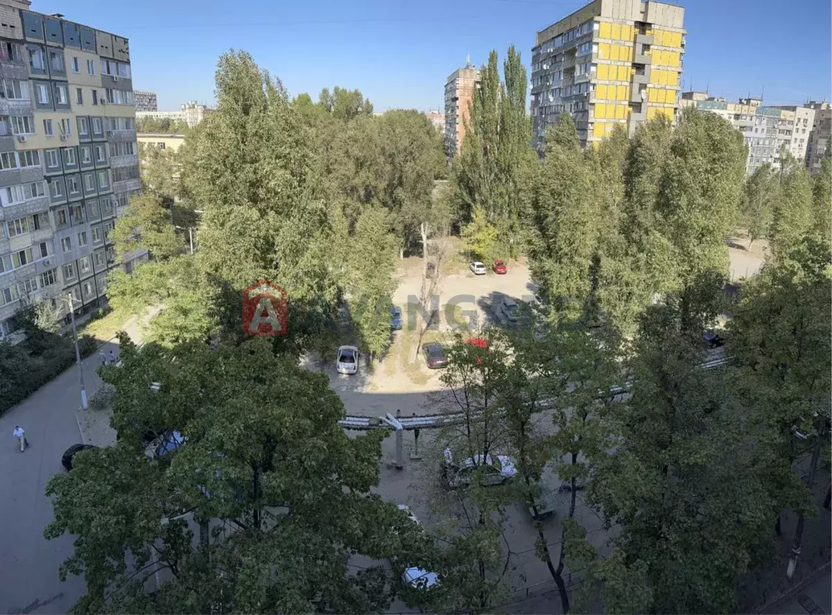 3 ��. ��������, 63,6/43,4/8 ��. �., 7/9 ������ ���� 8