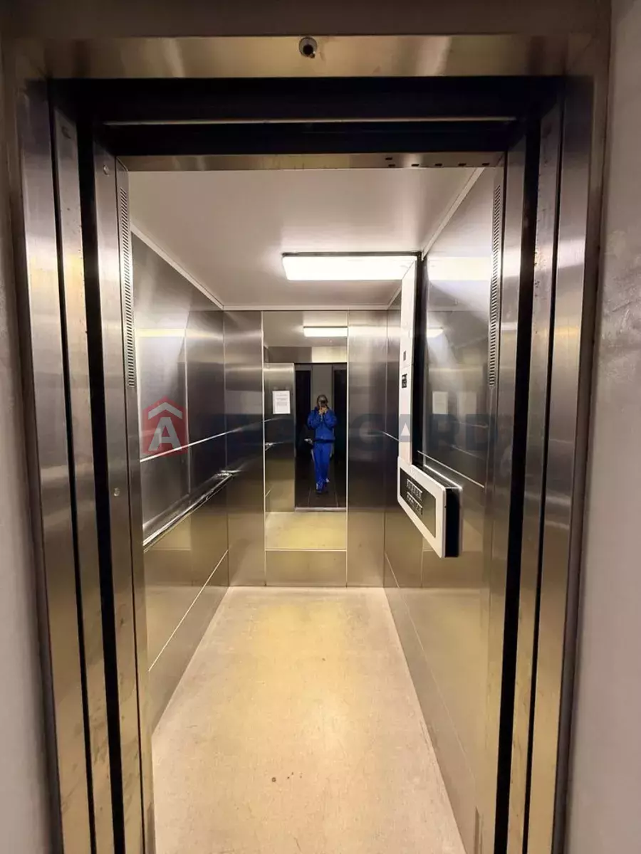 3 ��. ��������, 168/-/22 ��. �., 2/5 ������ ���� 17