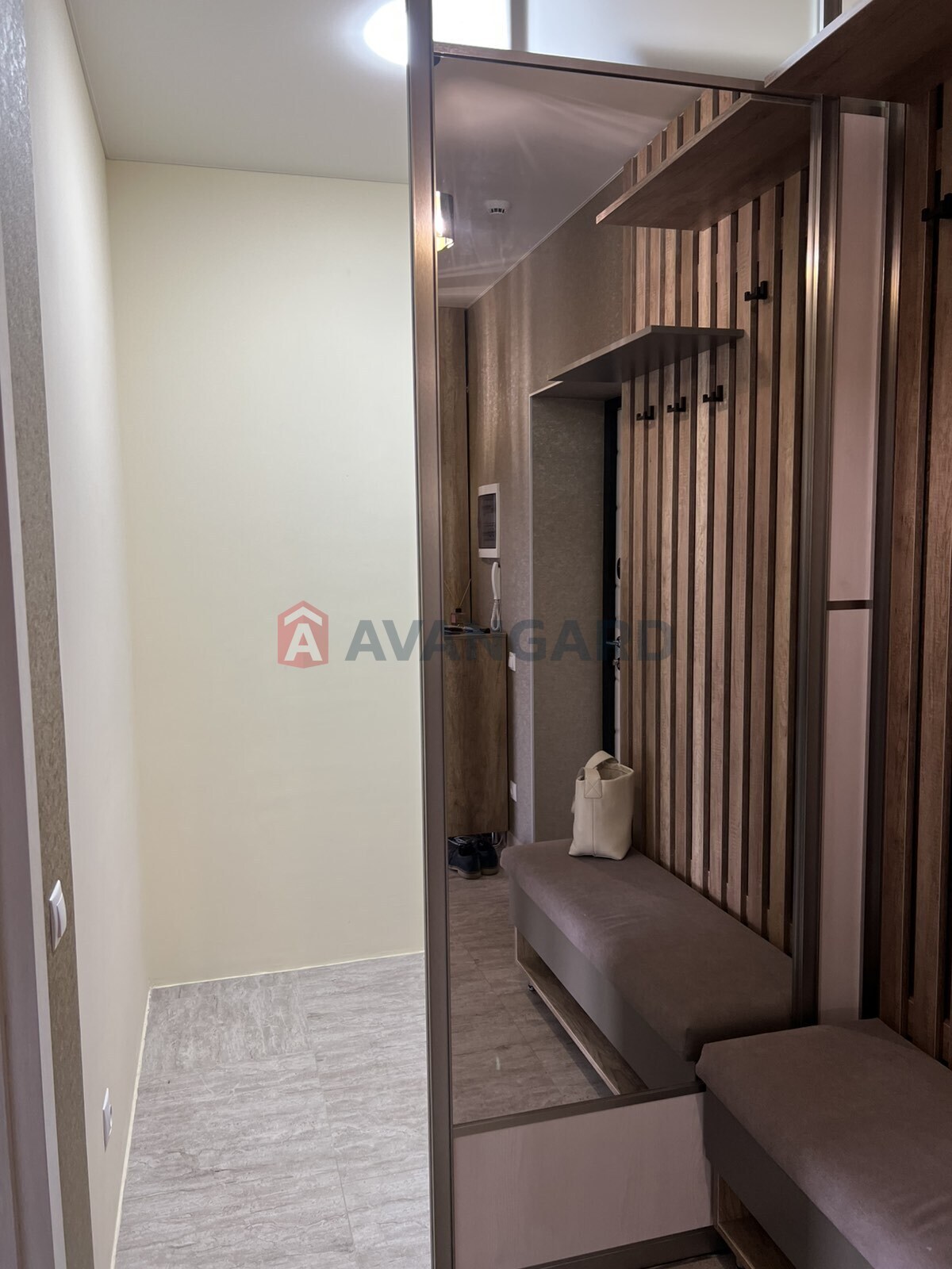 1 ��. ��������, 54/20/12 ��. �., 9/15 ������ ���� 4