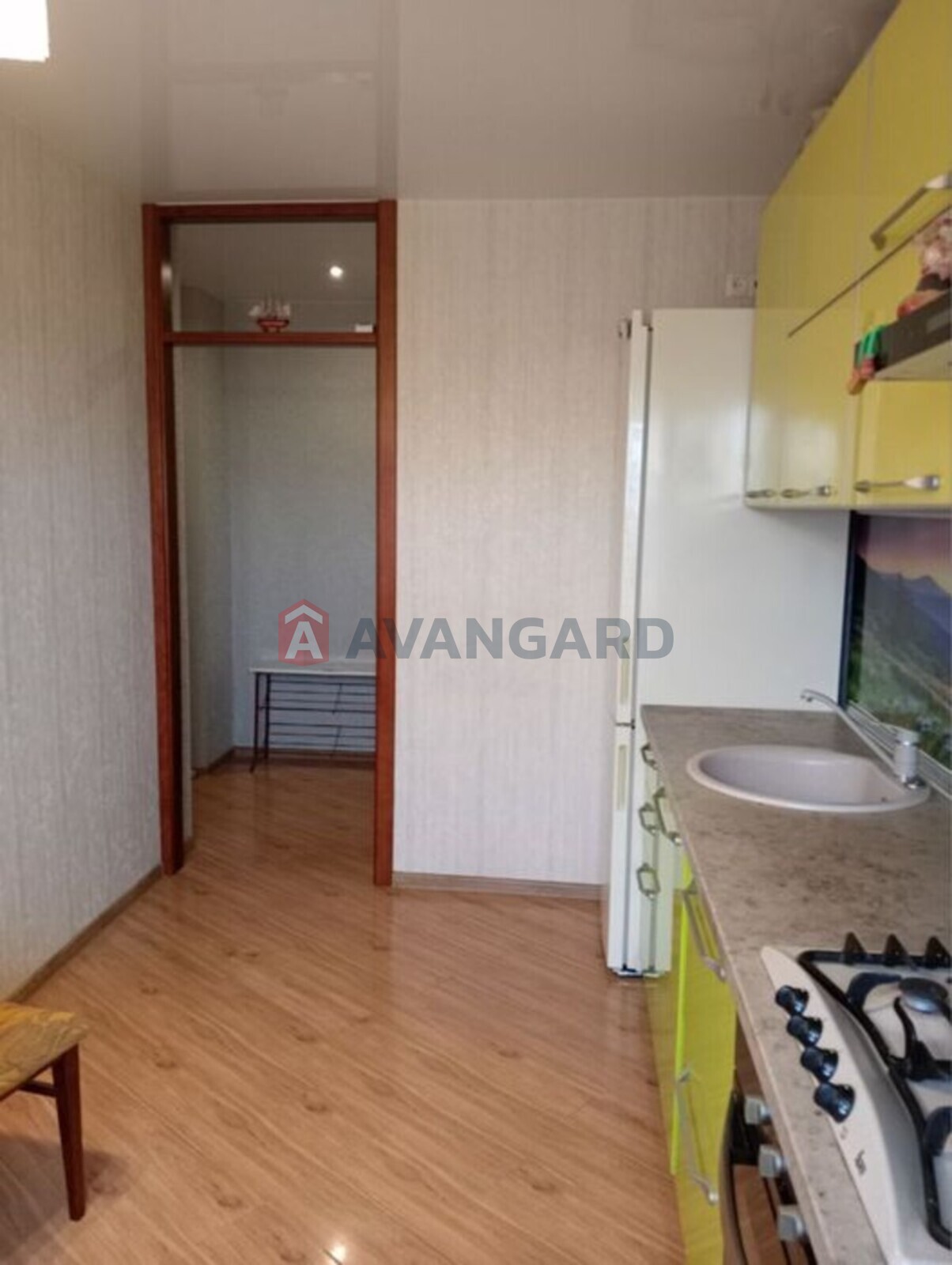 3 ����. ��������, 78/-/15 ��. �., 6/9 ���� ���� 3