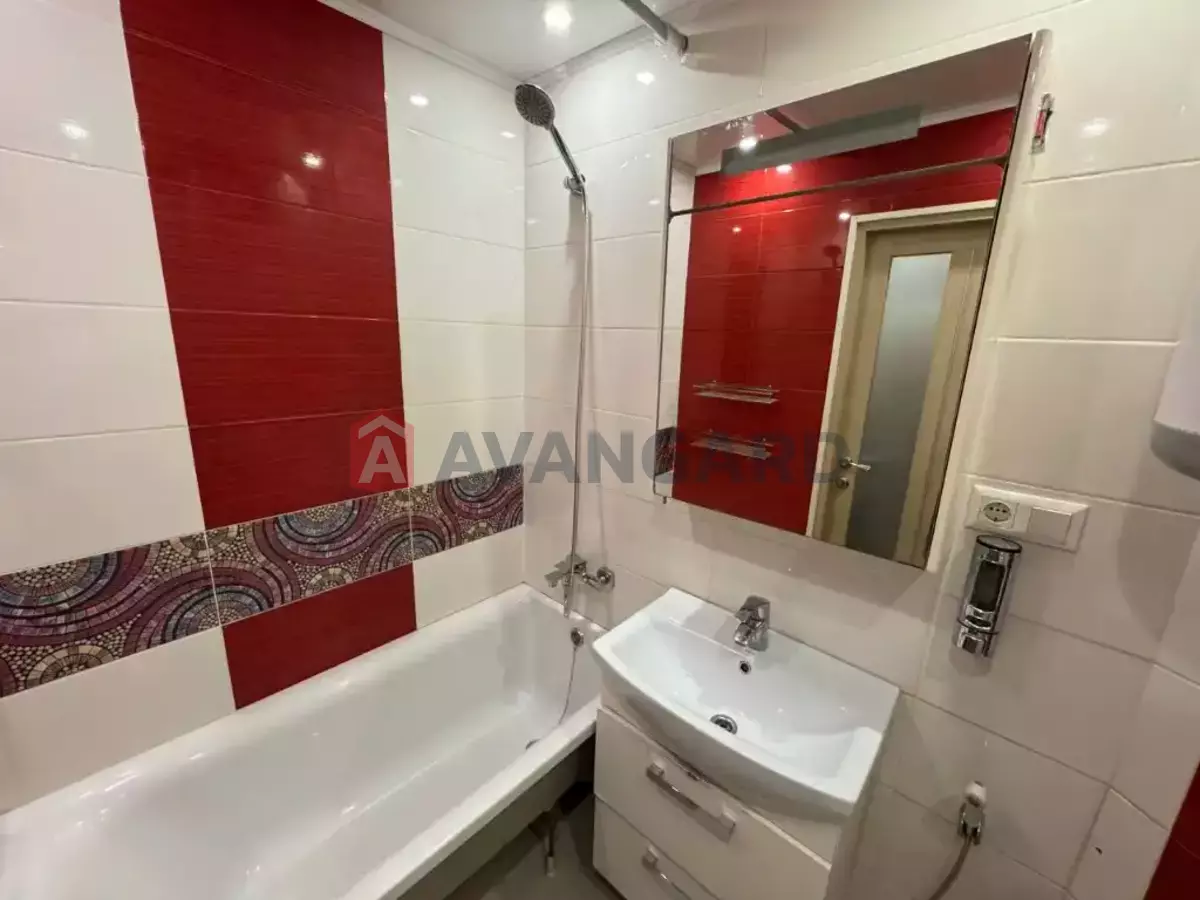 3 ��. ��������, 70/46/9 ��. �., 1/9 ������ ���� 14