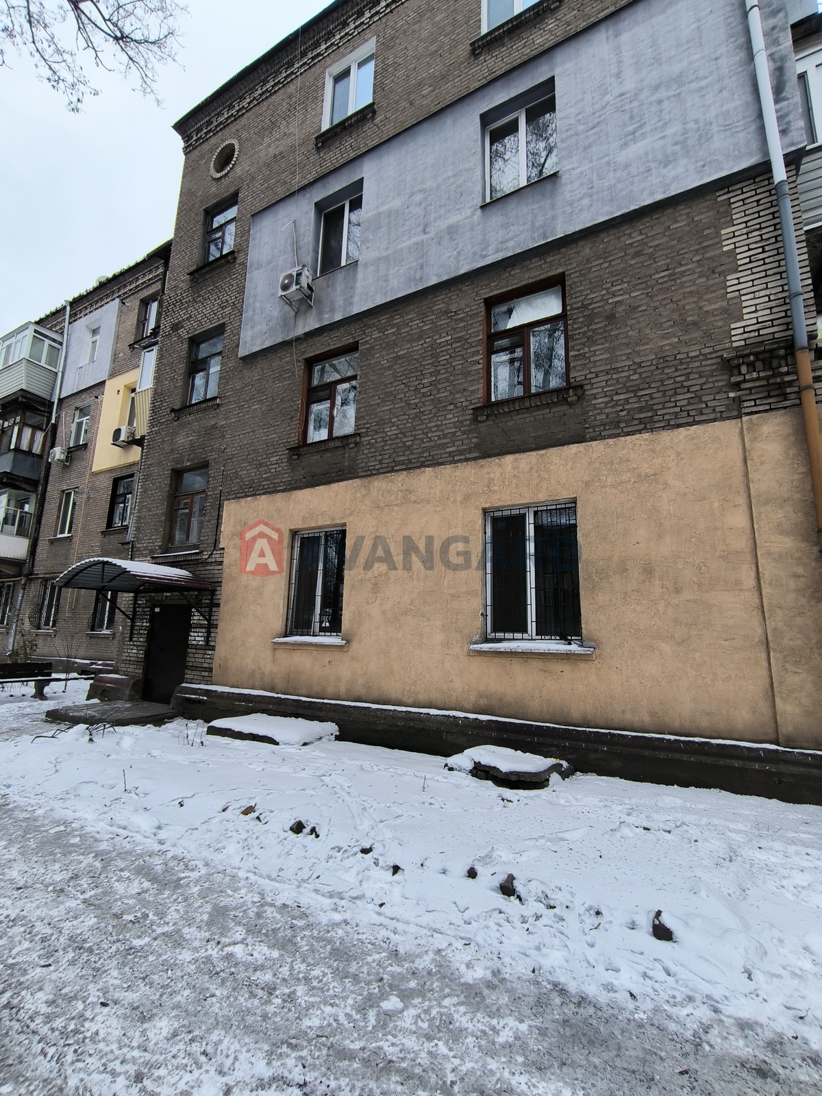 2 ��. ��������, 50/-/8 ��. �., 1/4 ������ ���� 4