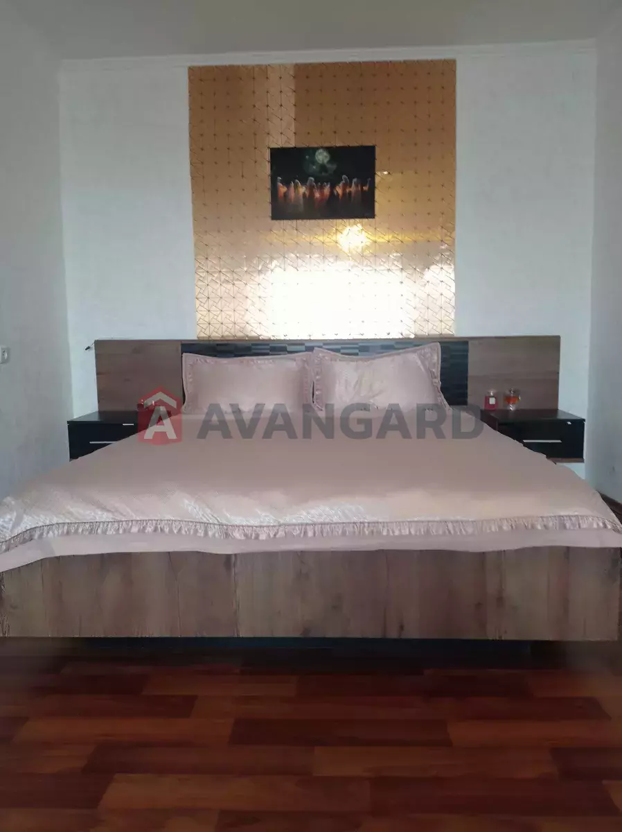 4 ��. ��������, 70/-/7 ��. �., 9/10 ������ ���� 23