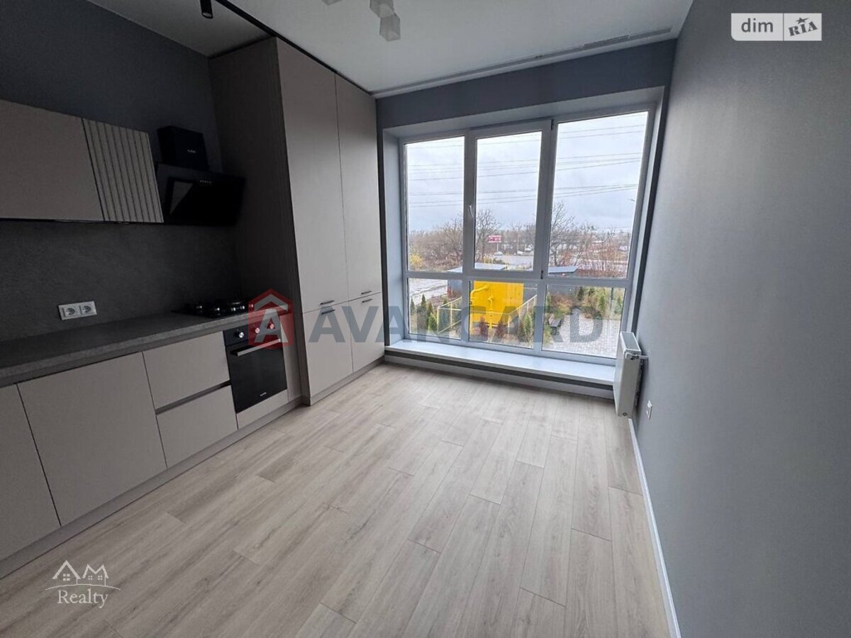 1 ��. ��������, 35/15/10 ��. �., 2/3 ������ ���� 14