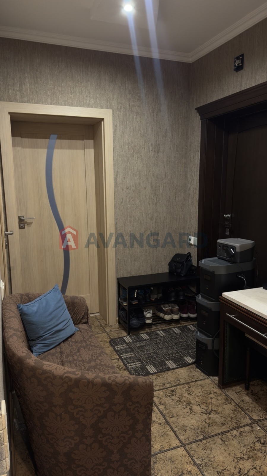 2 ��. ��������, 78/46/11 ��. �., 9/18 ������ ���� 5