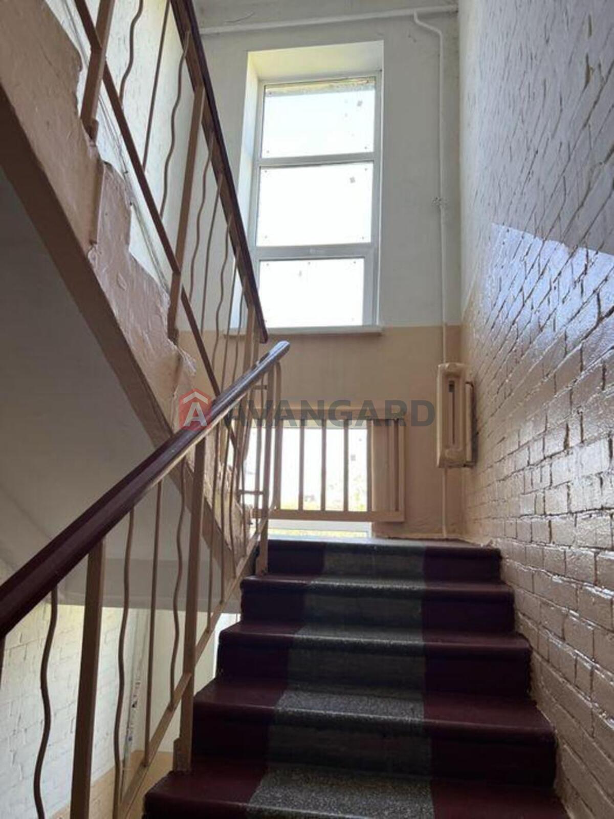 2 ��. ��������, 42/-/6 ��. �., 5/5 ������ ���� 10