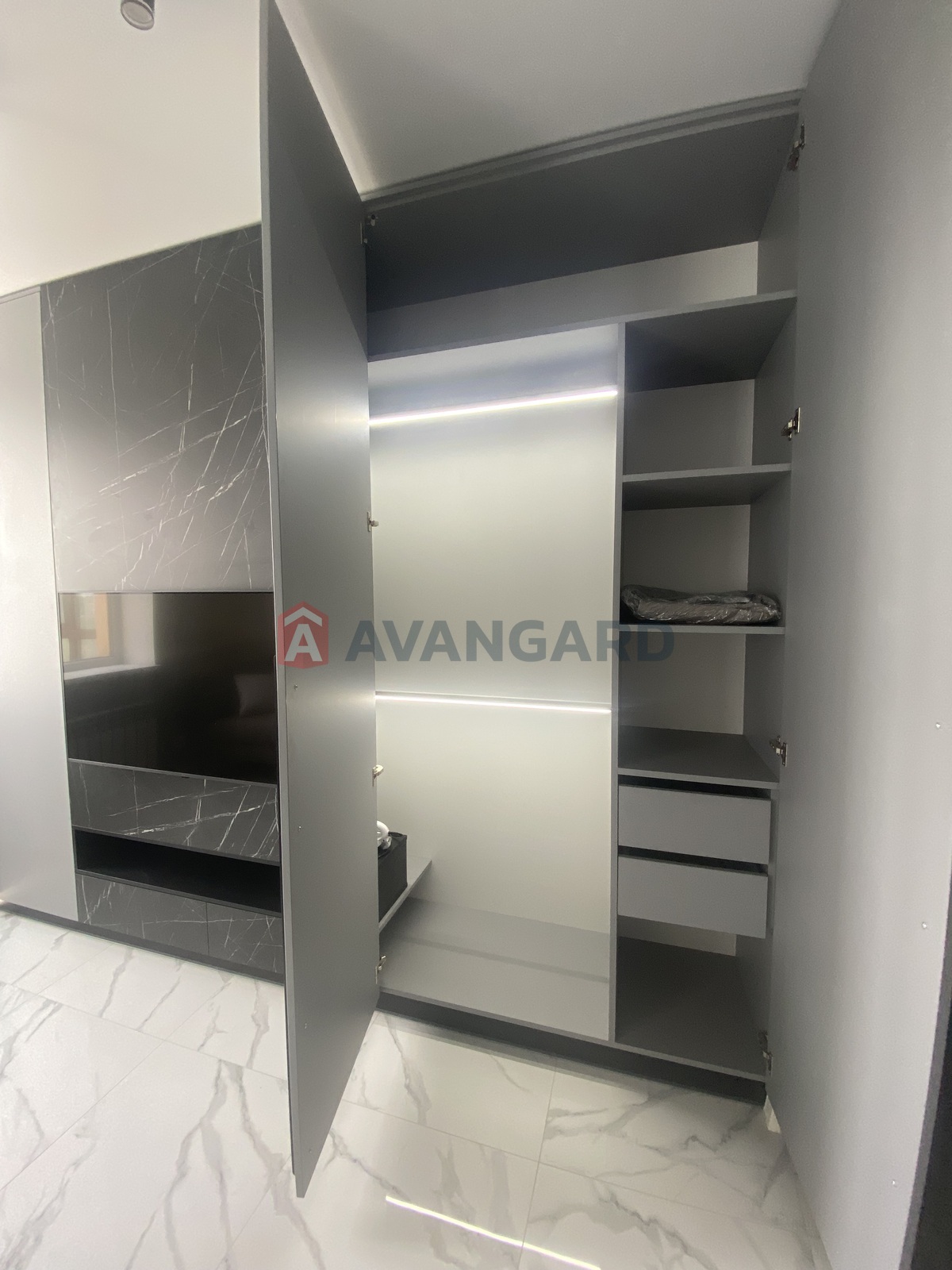 2 ��. ��������, 46/-/15 ��. �., 8/10 ������ ���� 14