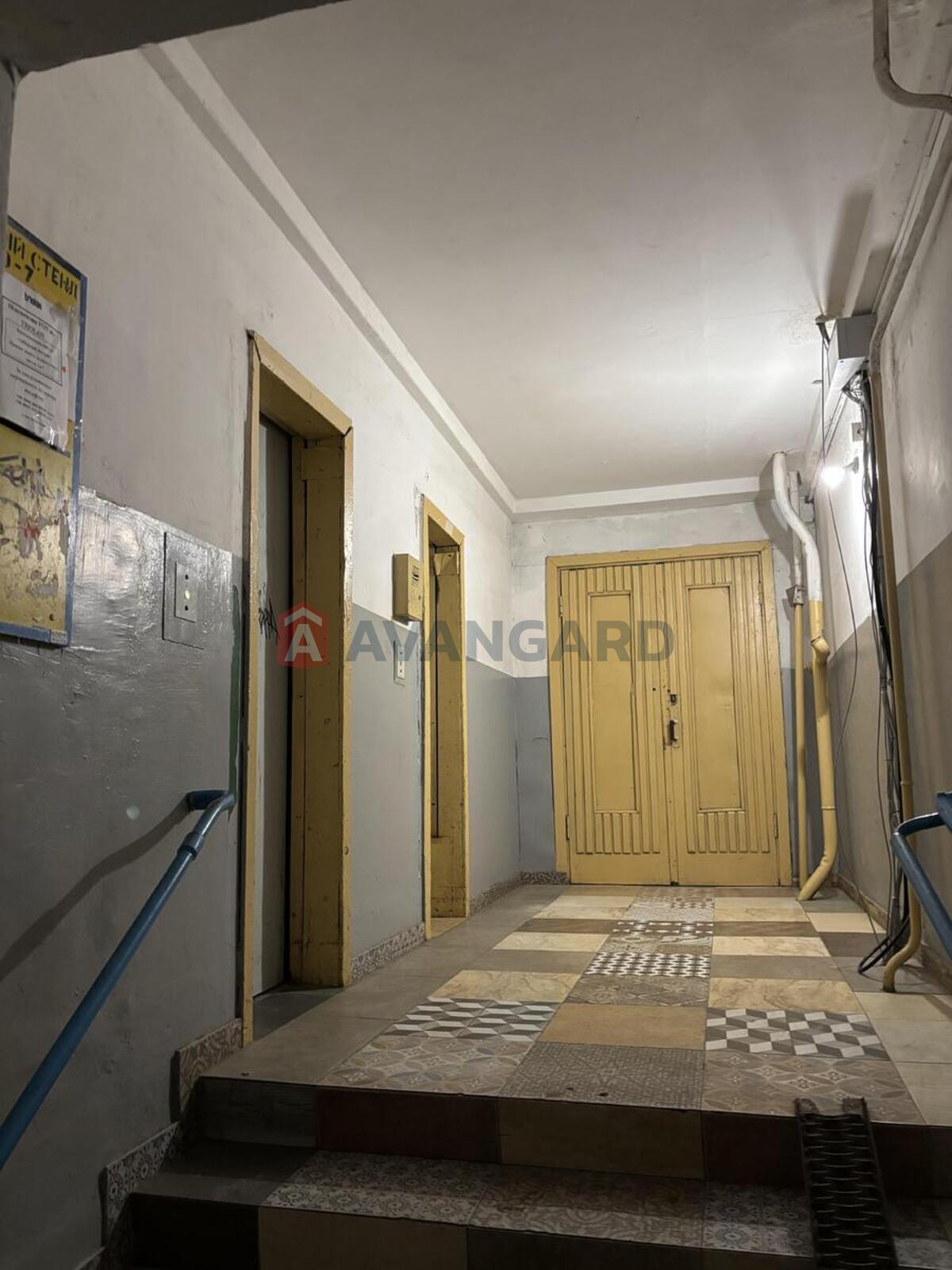 3 ����. ��������, 75/45/9 ��. �., 8/9 ���� ���� 9