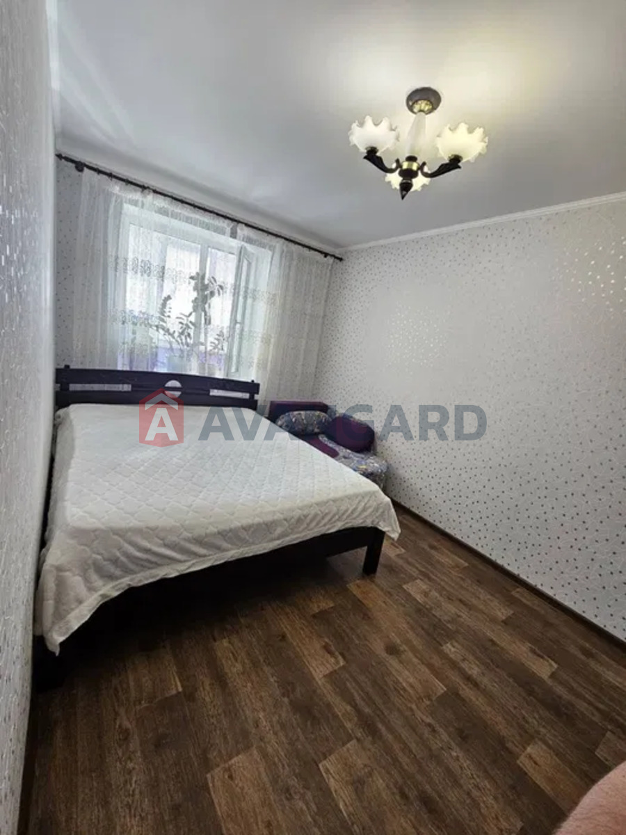 2 ��. ��������, 49/-/8 ��. �., 9/9 ������ ���� 13