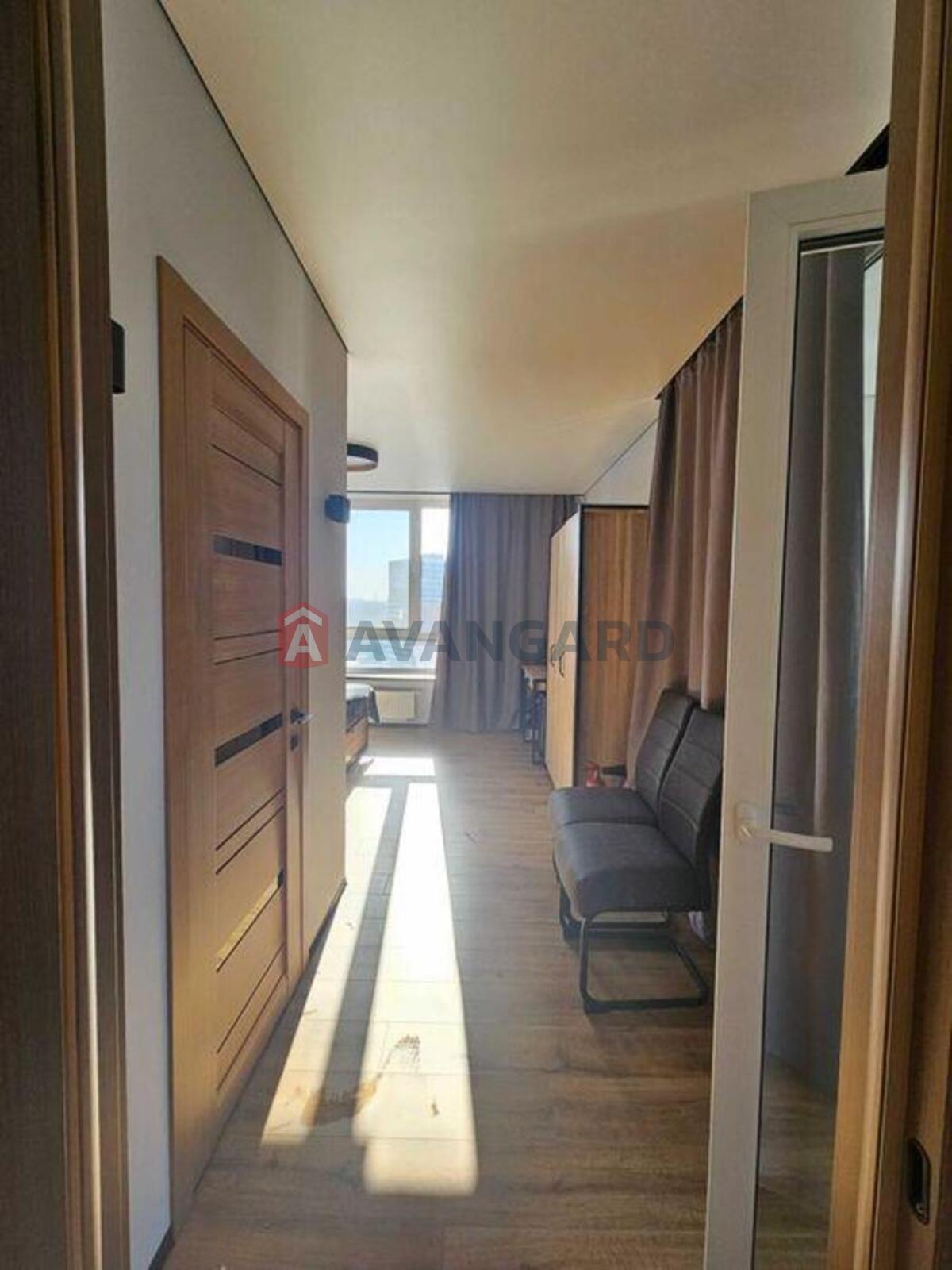 3 ��. ��������, 84/-/6 ��. �., 14/25 ������ ���� 17