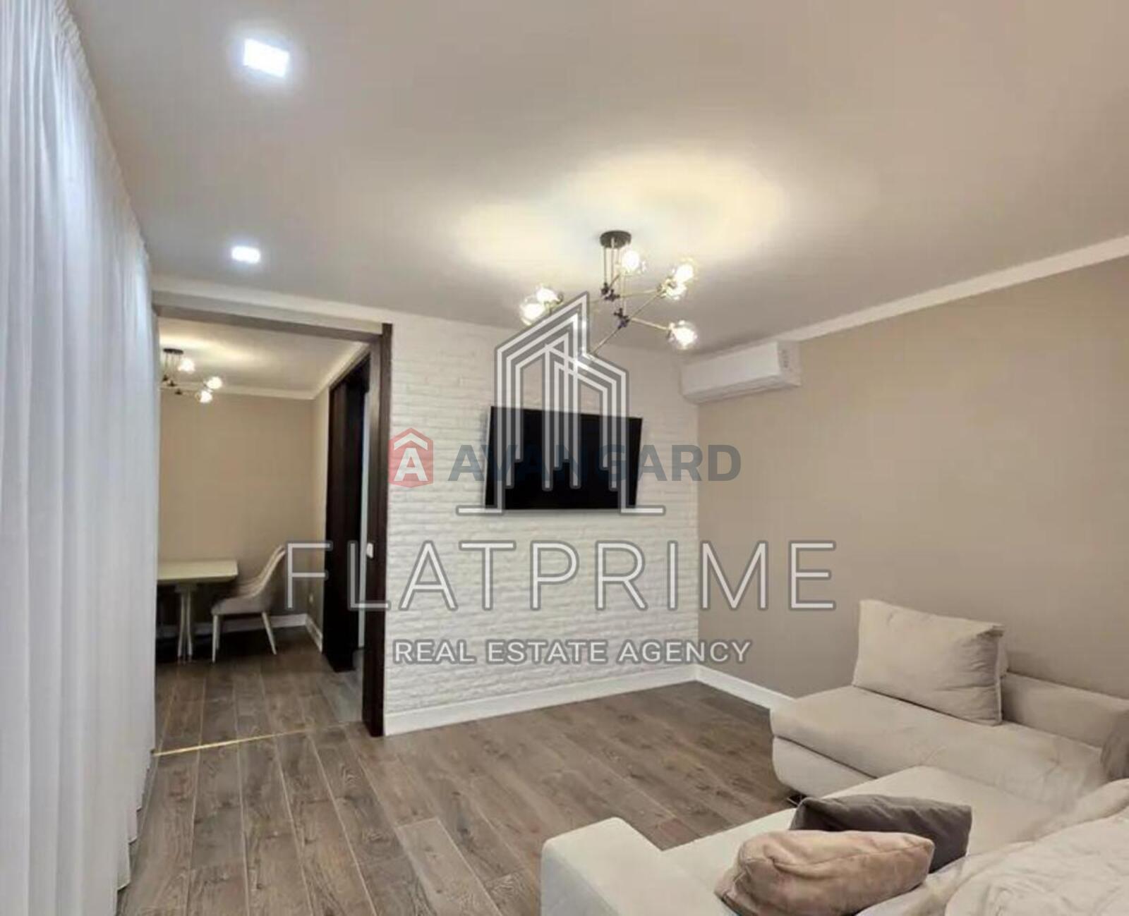 3 ��. ��������, 100/50/30 ��. �., 8/26 ������ ���� 8