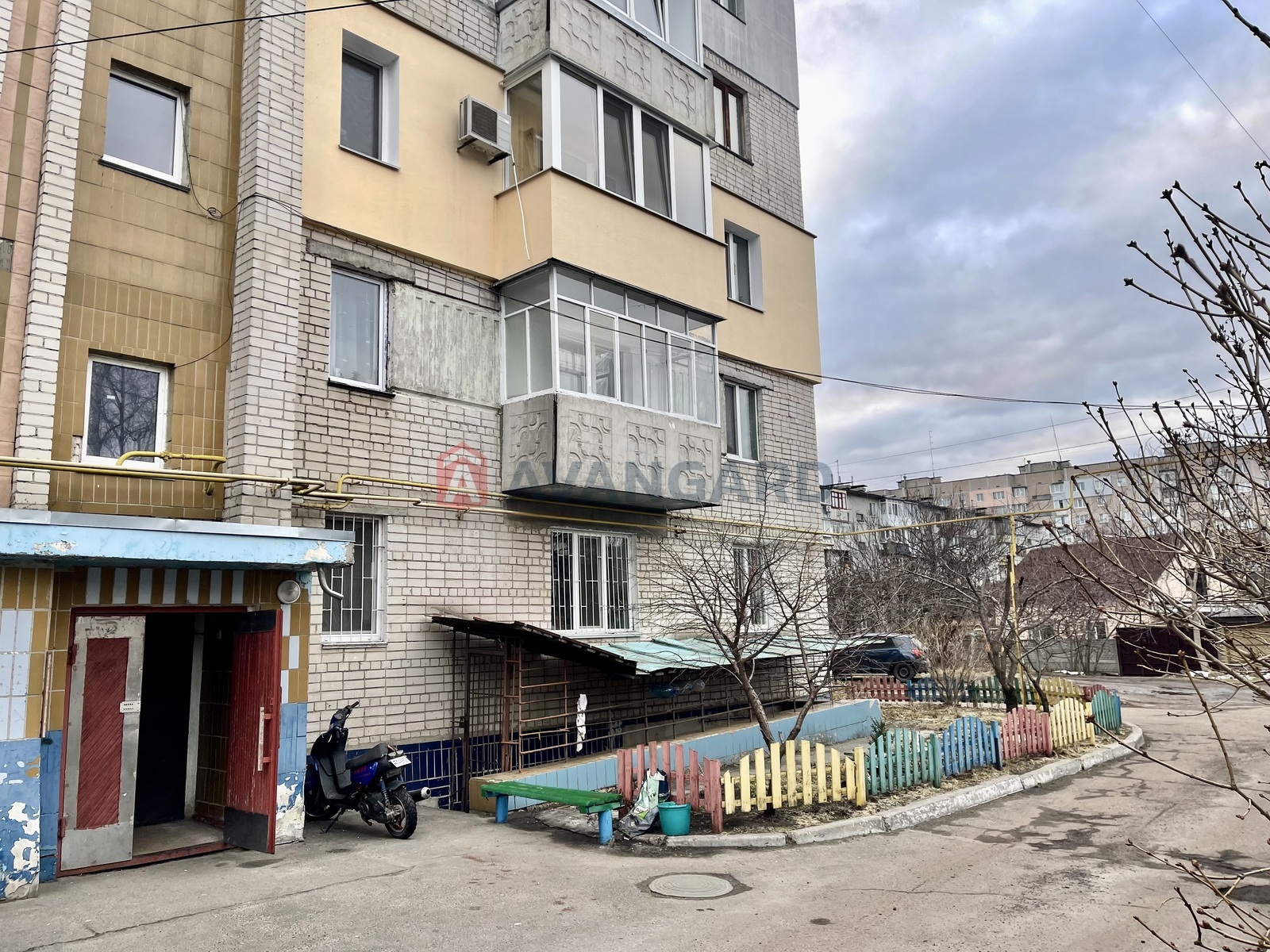 2 ��. ��������, 50/29/7 ��. �., 9/9 ������ ���� 22