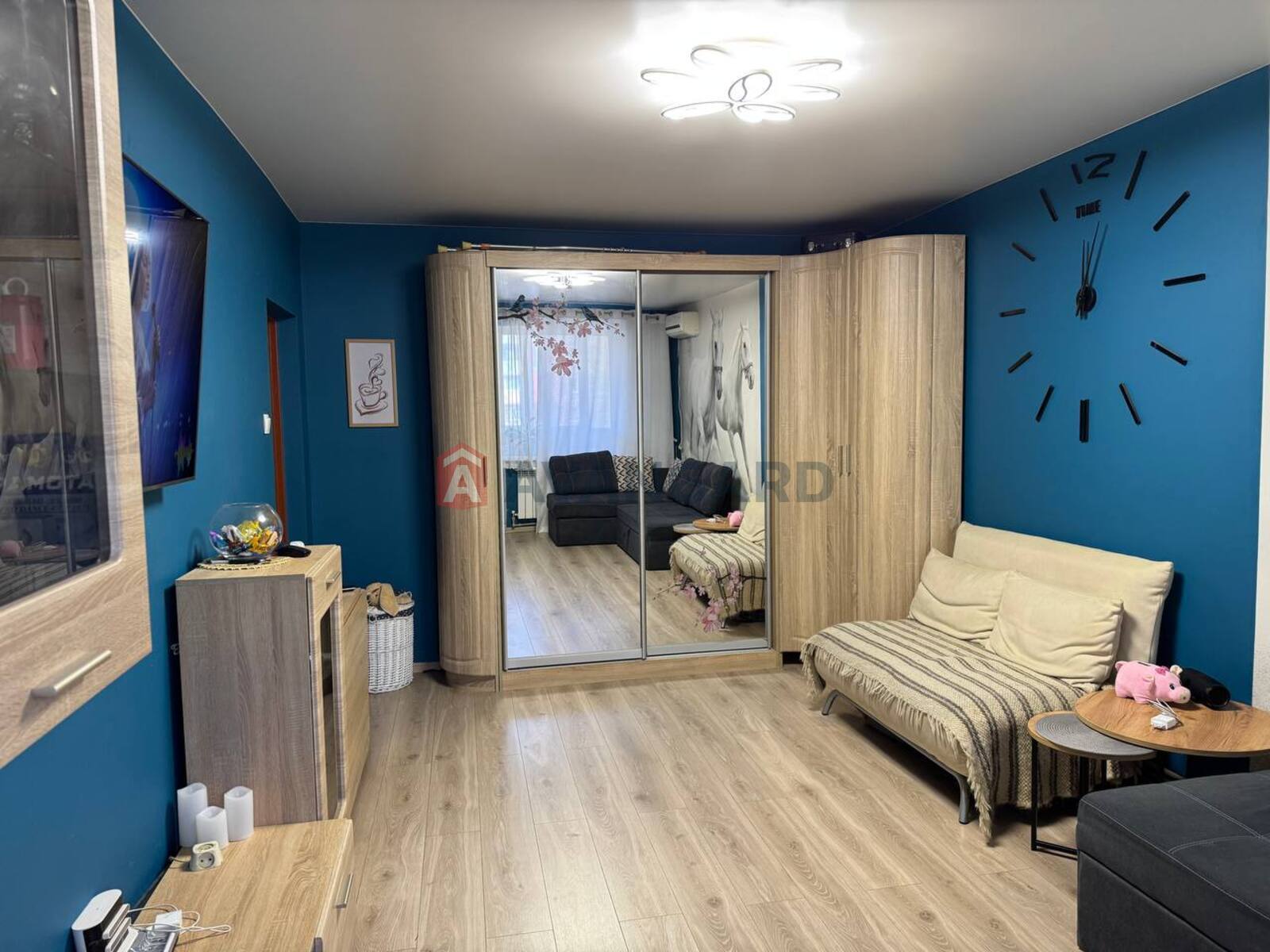 3 ��. ��������, 71/-/8 ��. �., 4/10 ������ ���� 1