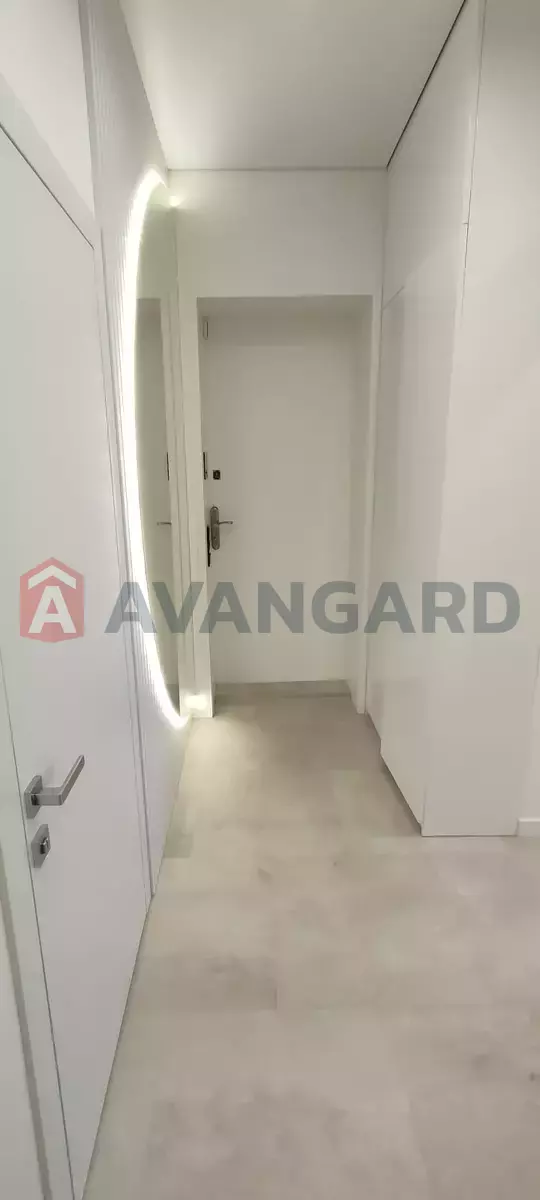 4 ����. ��������, 86/-/- ��. �., 3/3 ���� ���� 12