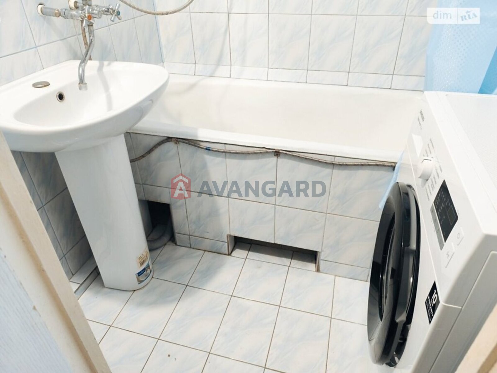 3 ��. ��������, 63/38/8 ��. �., 7/9 ������ ���� 21