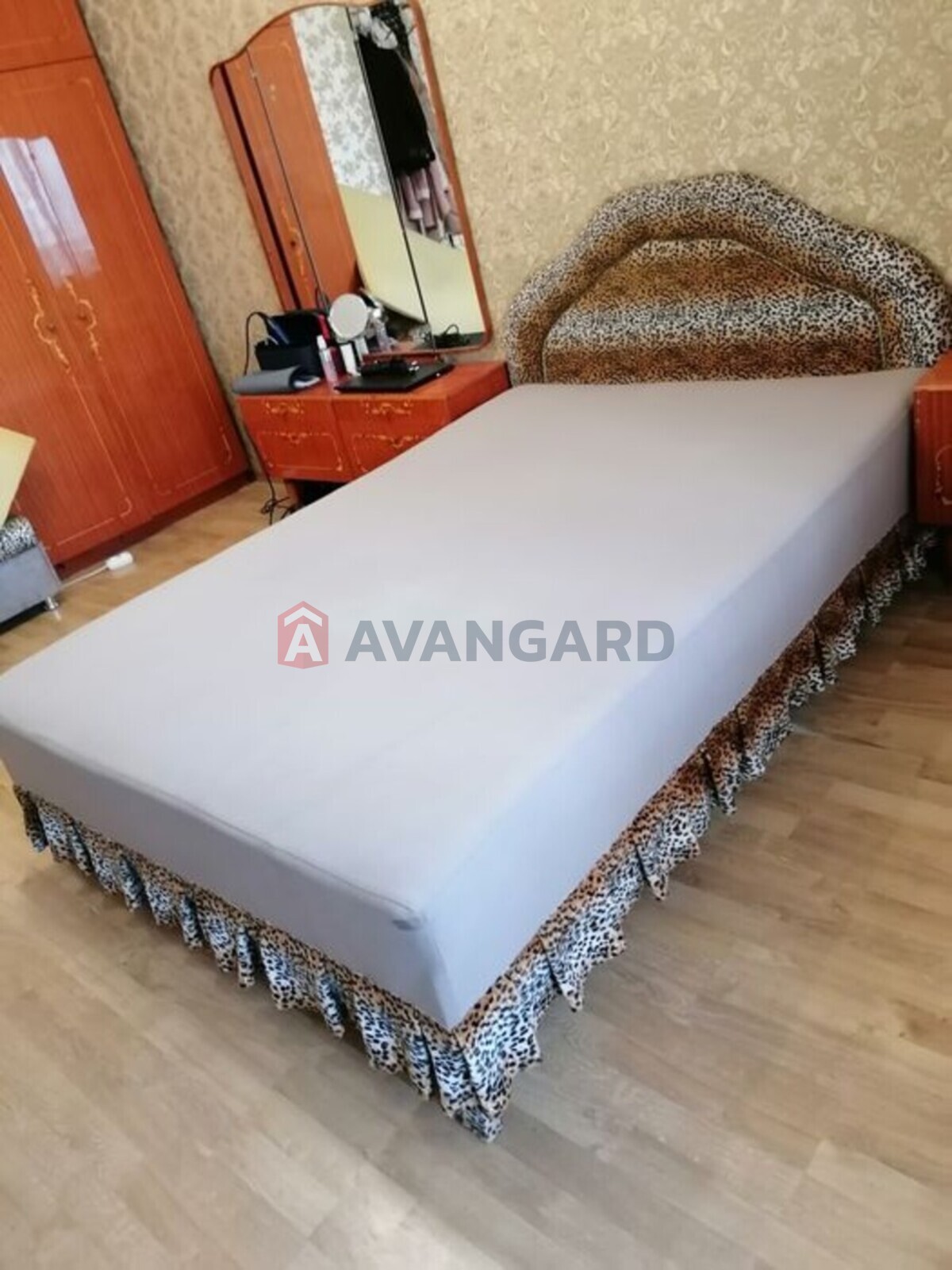 1 ����. ��������, 38/-/8 ��. �., 3/10 ���� ���� 8