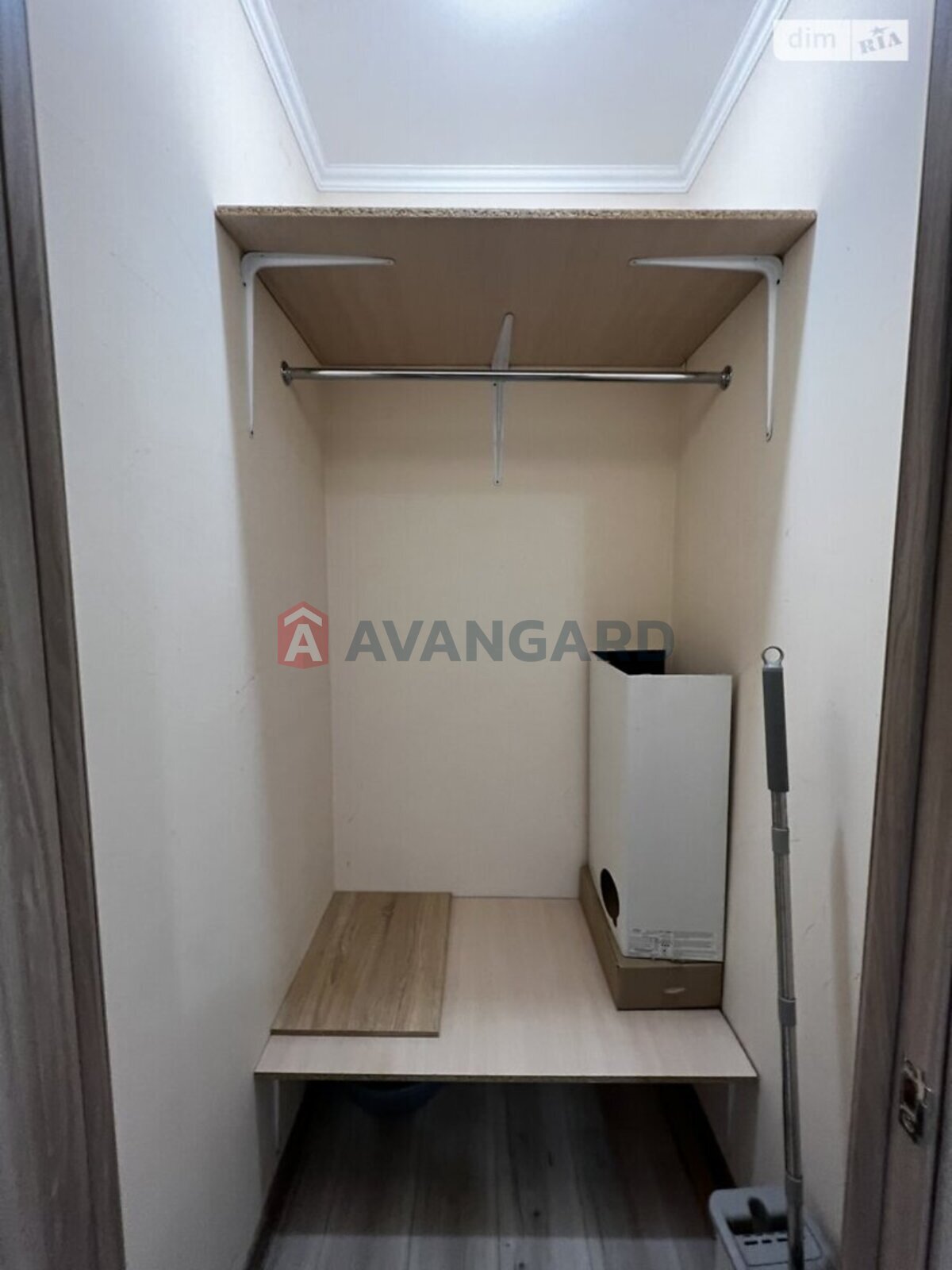 1 ����. ��������, 44/20.8/8.6 ��. �., 9/12 ���� ���� 16