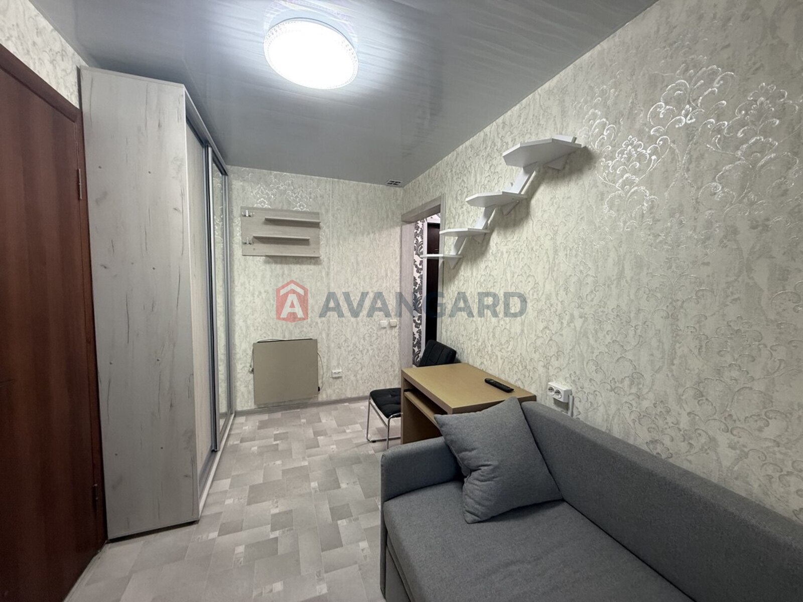 2 ��. ��������, 38/-/7 ��. �., 1/2 ������ ���� 11