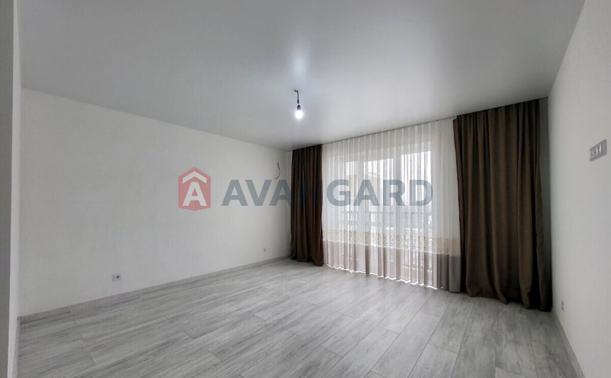 2 ��. ��������, 84/41/14 ��. �., 5/8 ������ ���� 6