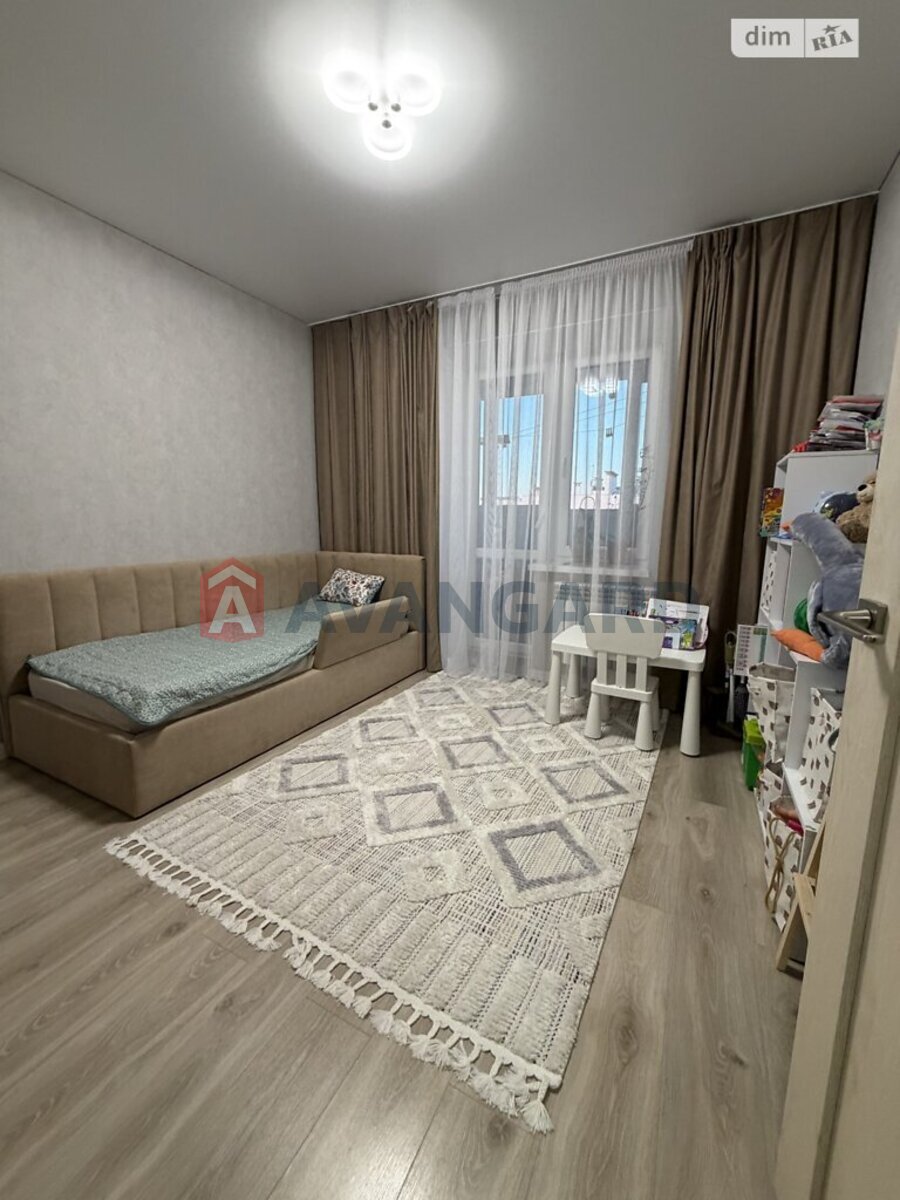 2 ��. ��������, 70/-/19 ��. �., 7/8 ������ ���� 20