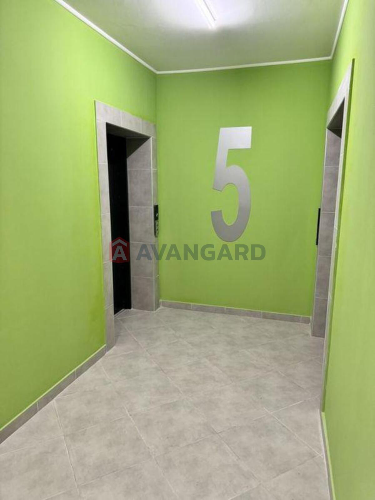 1 ��. ��������, 35/-/10 ��. �., 5/12 ������ ���� 9