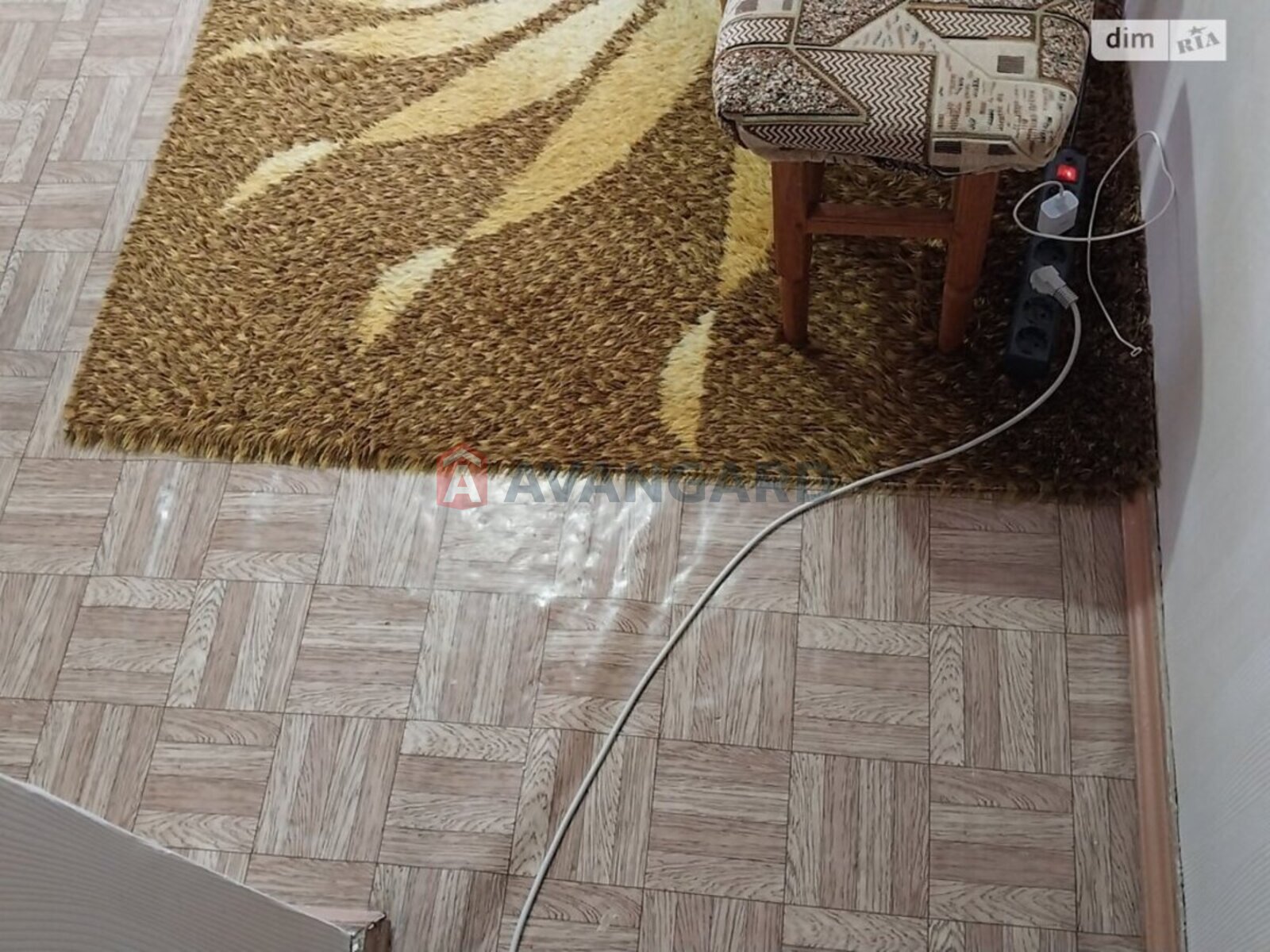 3 . , 68/-/10 . ., 6/10   8