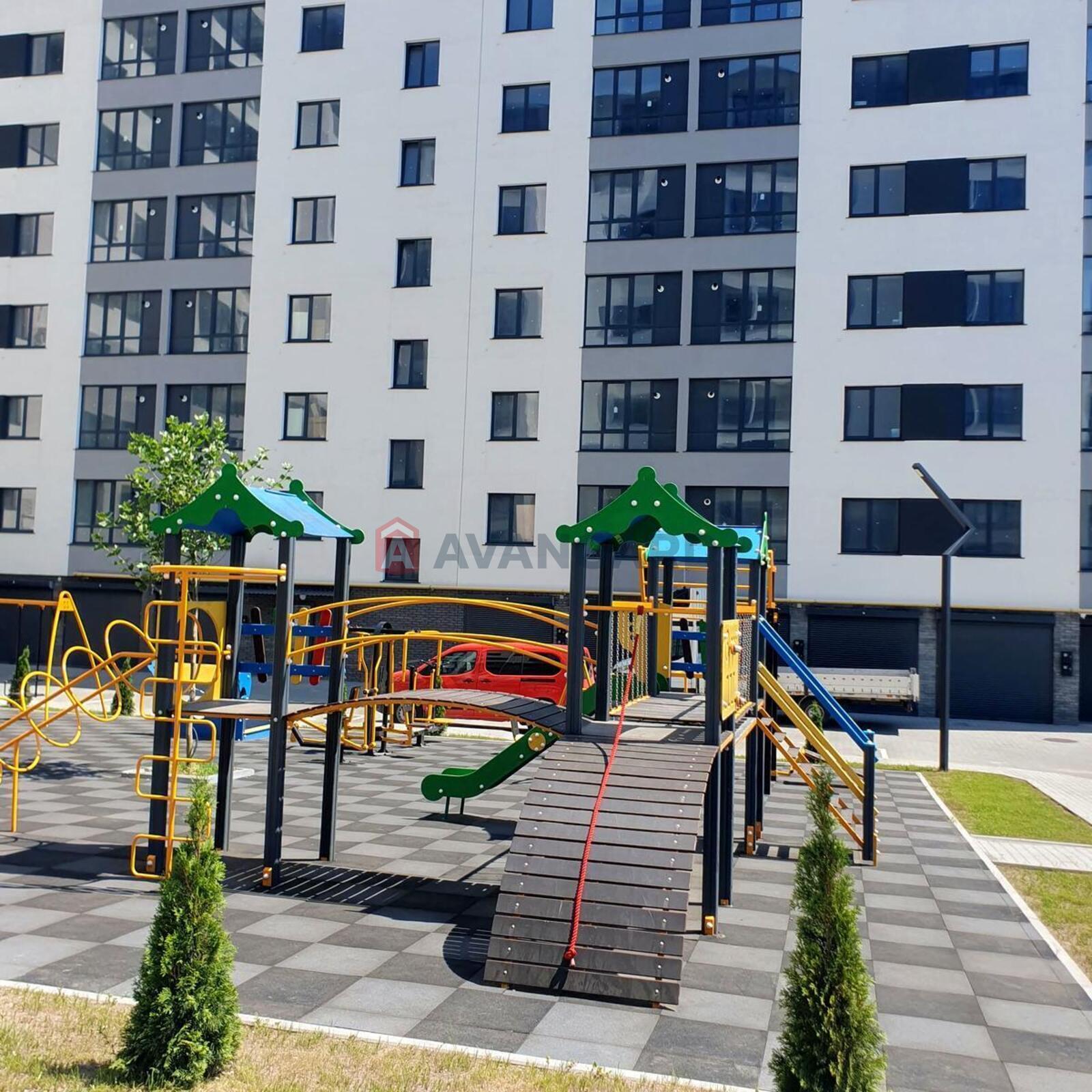 1 ��. ��������, 54/23/30 ��. �., 6/10 ������ ���� 12