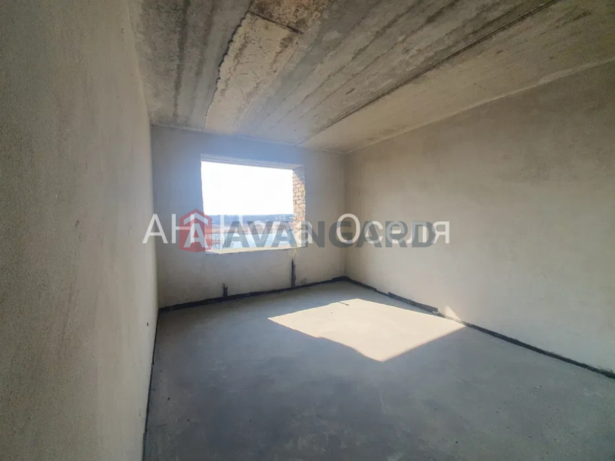 1 ��. ��������, 84/-/21 ��. �., 7/10 ������ ���� 5