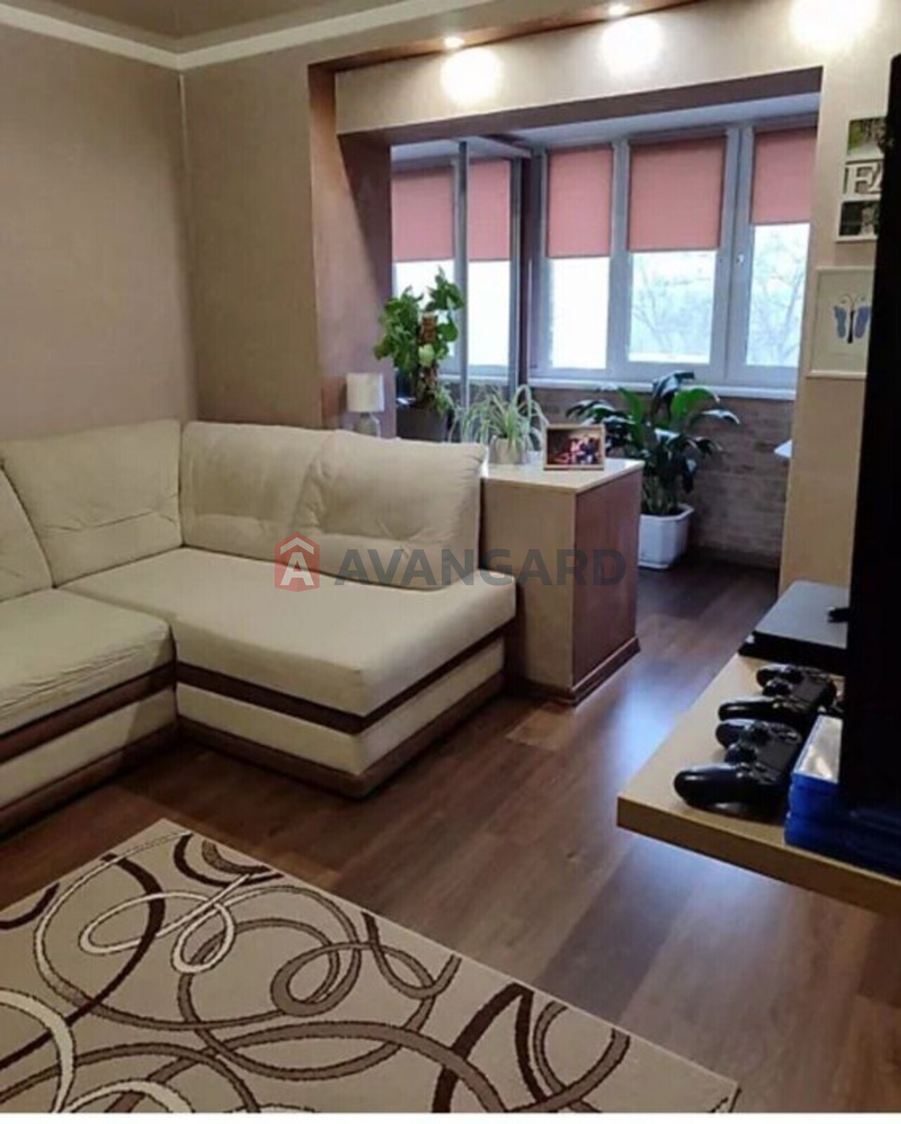 3 ��. ��������, 62/-/8 ��. �., 5/5 ������ ���� 2