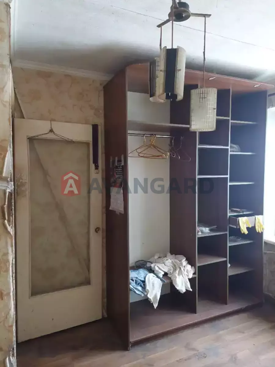 1 ��. ��������, 21/11/4 ��. �., 4/9 ������ ���� 6