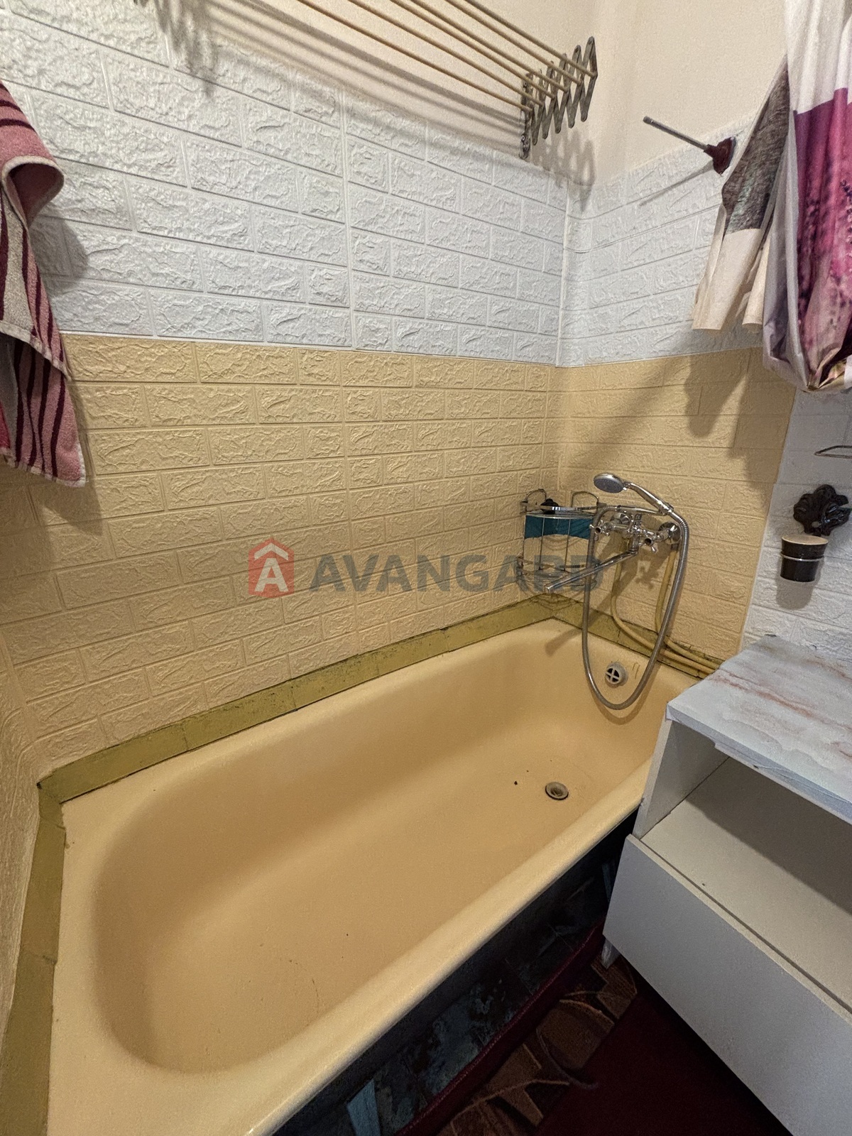 2 ����. ��������, 45,9/27,8/7,6 ��. �., 9/10 ���� ���� 13