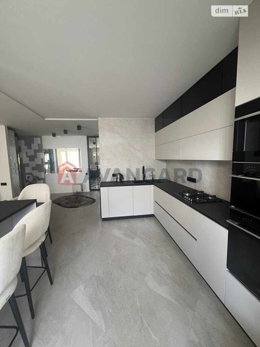 3 ��. ��������, 94/53/- ��. �., 7/9 ������ ���� 15