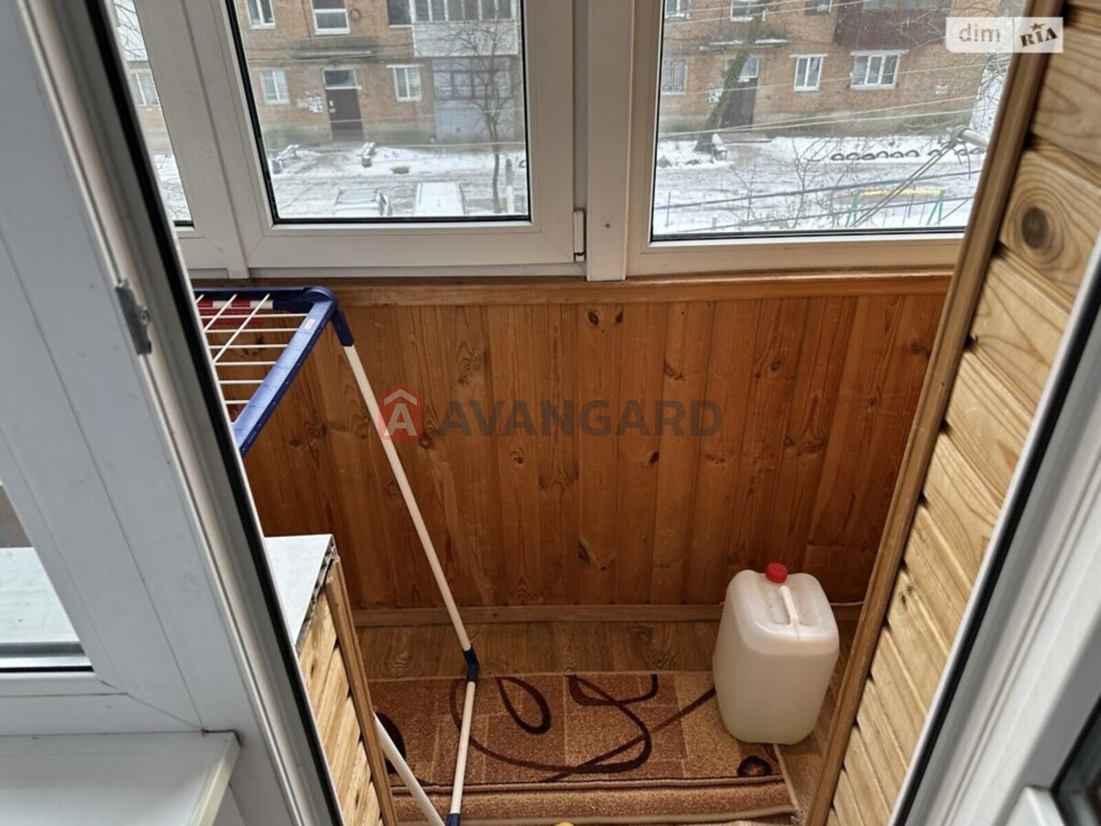 2 ��. ��������, 45/27/6 ��. �., 3/5 ������ ���� 11