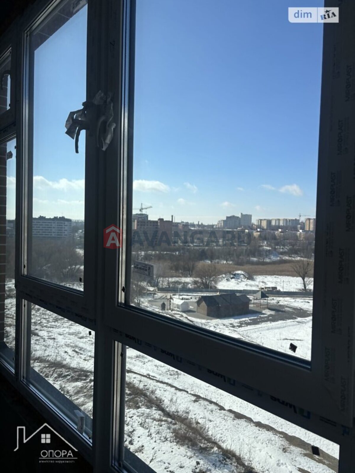 3 ��. ��������, 82/41/20 ��. �., 6/9 ������ ���� 11