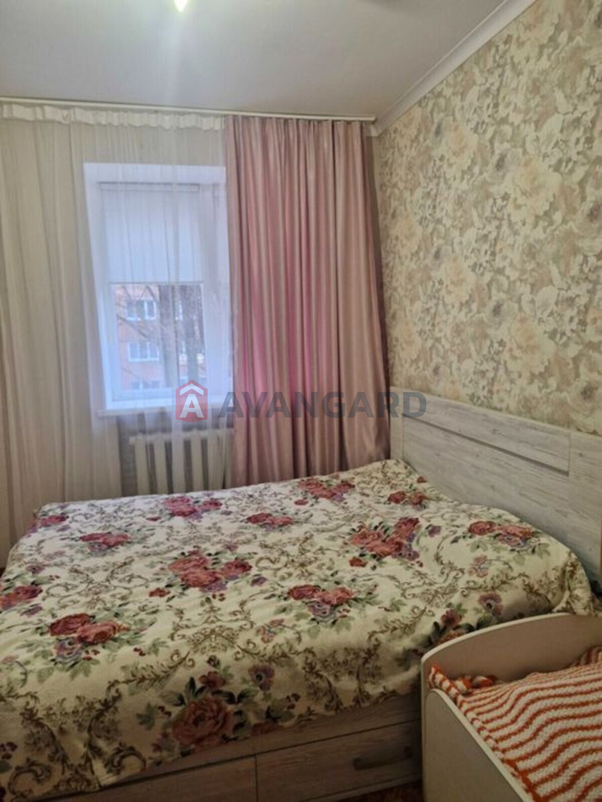 2 ��. ��������, 44/-/6 ��. �., 3/5 ������ ���� 1