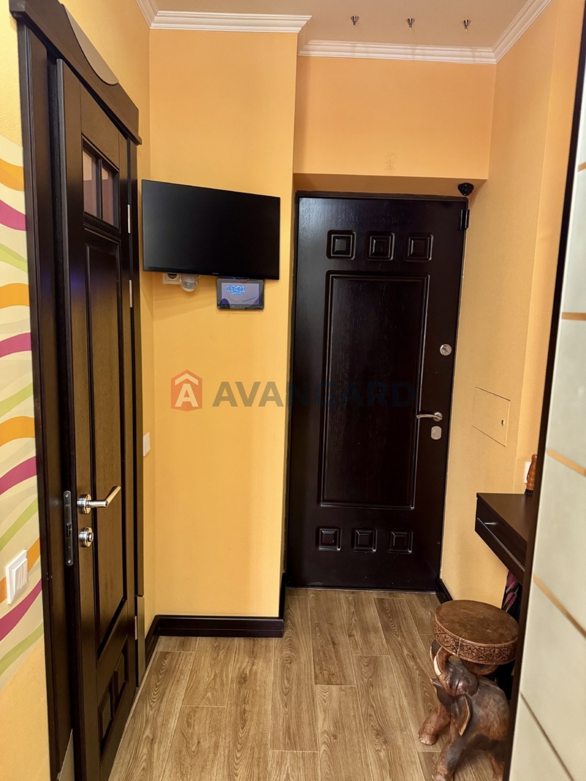 3 ����. ��������, 121/65/20 ��. �., 18/24 ���� ���� 7