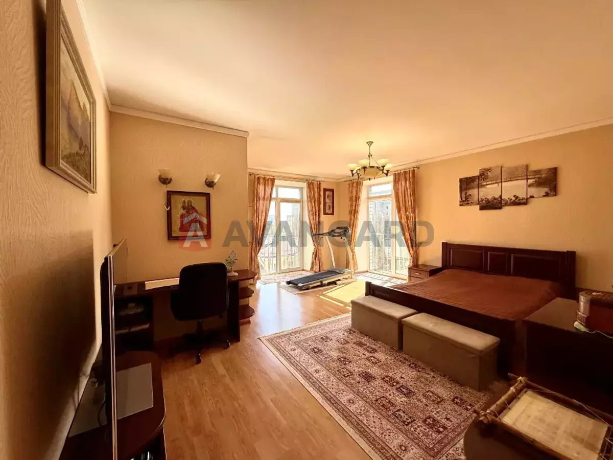 4 ��. ��������, 168/105/13 ��. �., 7/10 ������ ���� 12