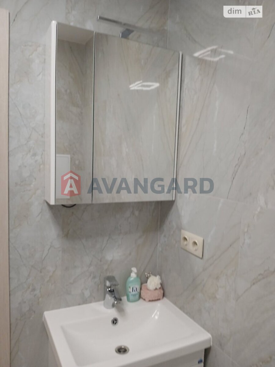 1 ��. ��������, 41/-/13 ��. �., 1/5 ������ ���� 10