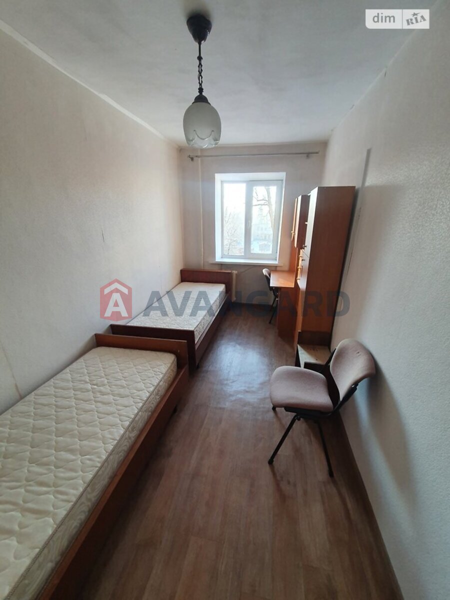 3 ��. ��������, 55/40/5 ��. �., 3/5 ������ ���� 14