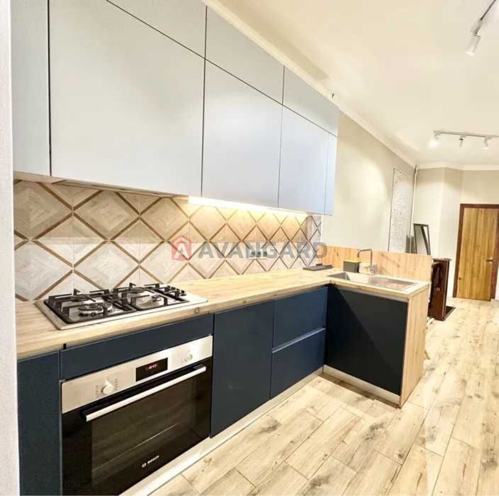 3 ����. ��������, 95/-/13 ��. �., 2/2 ���� ���� 6