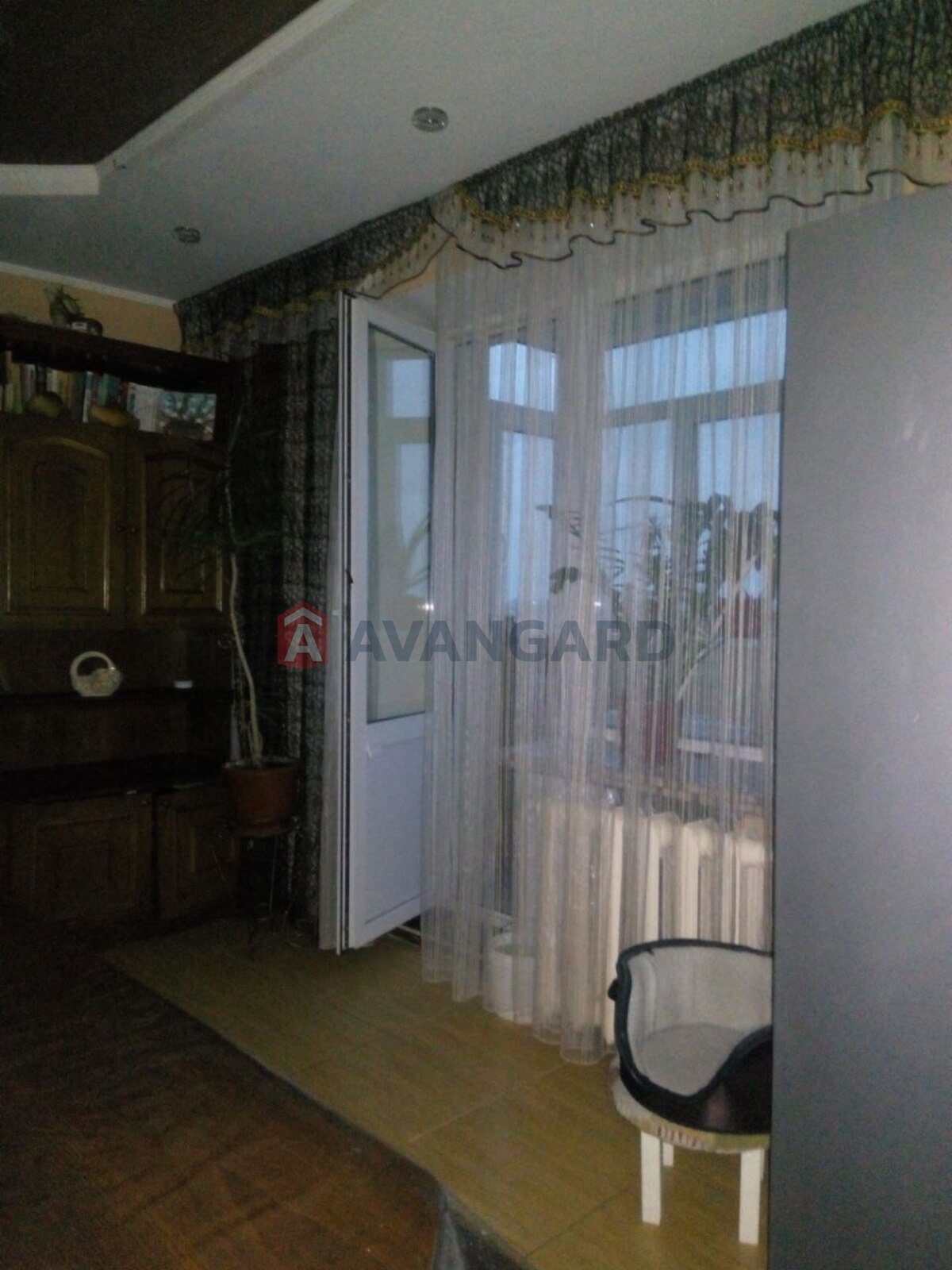 3 ��. ��������, 66/39/7 ��. �., 8/9 ������ ���� 15