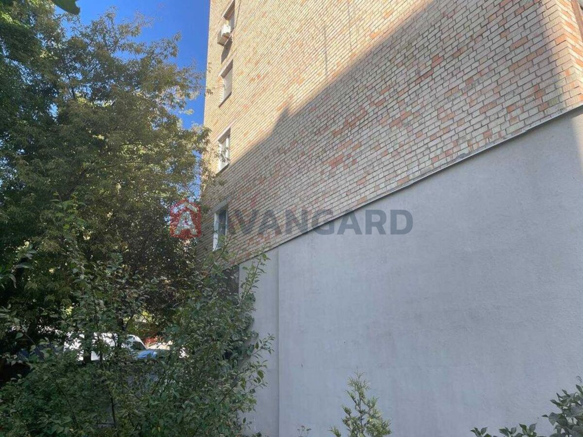 4 ��. ��������, 84/-/7 ��. �., 1/9 ������ ���� 1