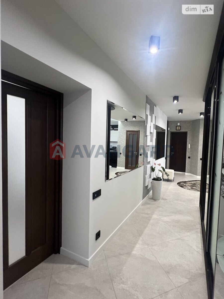 3 ��. ��������, 94/53/- ��. �., 7/9 ������ ���� 30