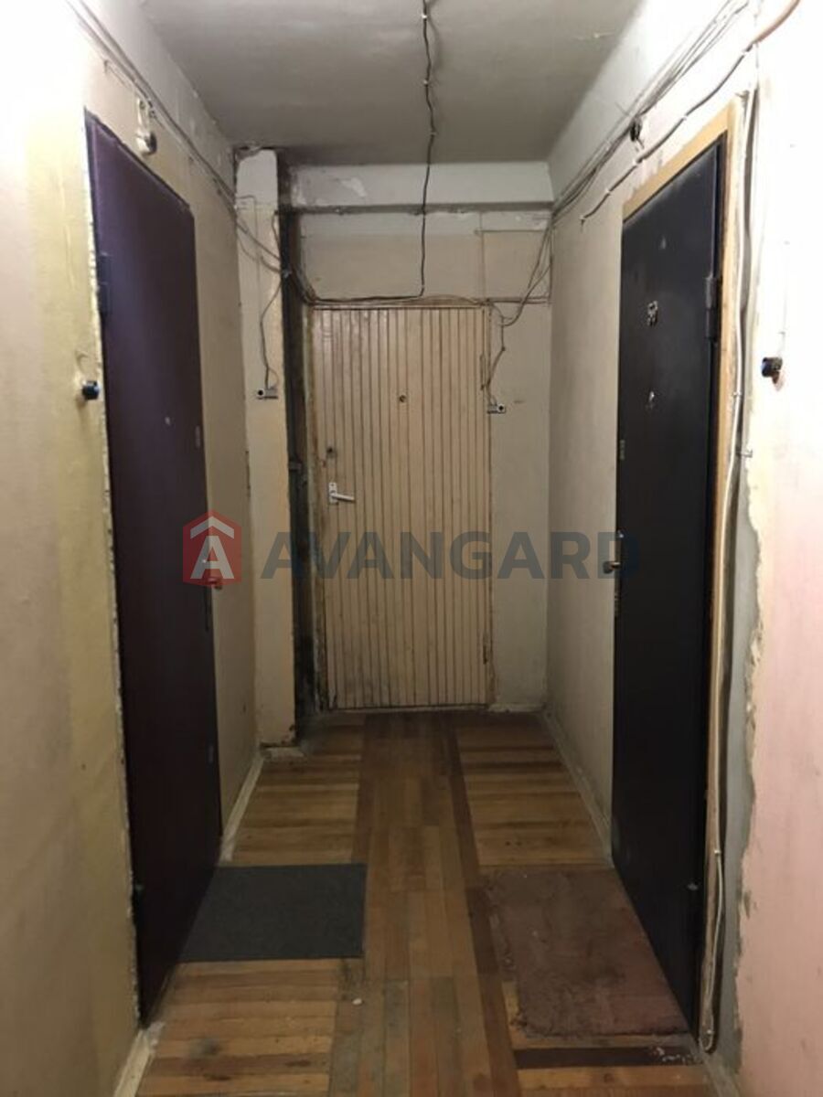 1 ����. ��������, 29/-/6 ��. �., 5/9 ���� ���� 12