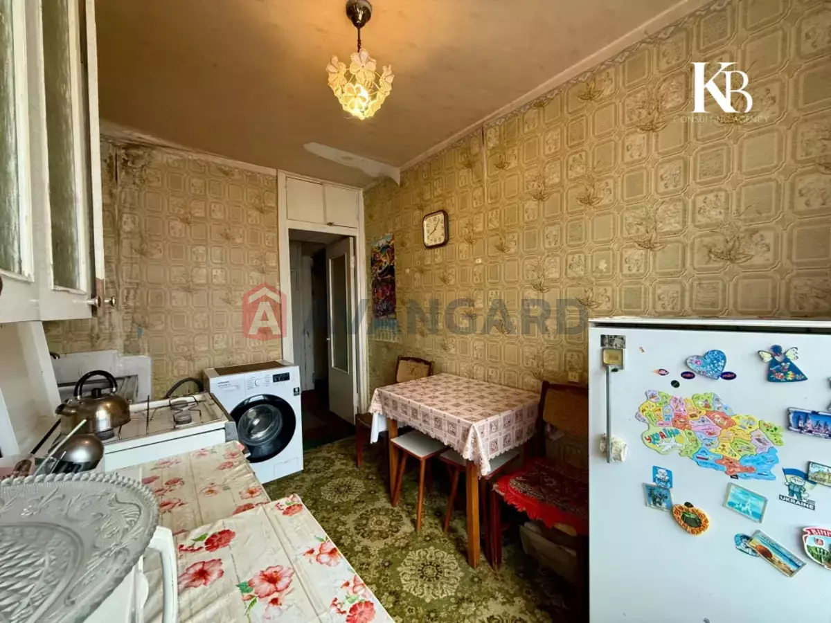 2 ��. ��������, 45/27/7 ��. �., 10/11 ������ ���� 12