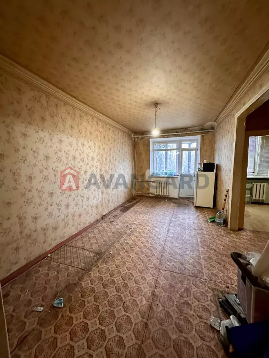 2 ��. ��������, 43/-/5 ��. �., 5/5 ������ ���� 4