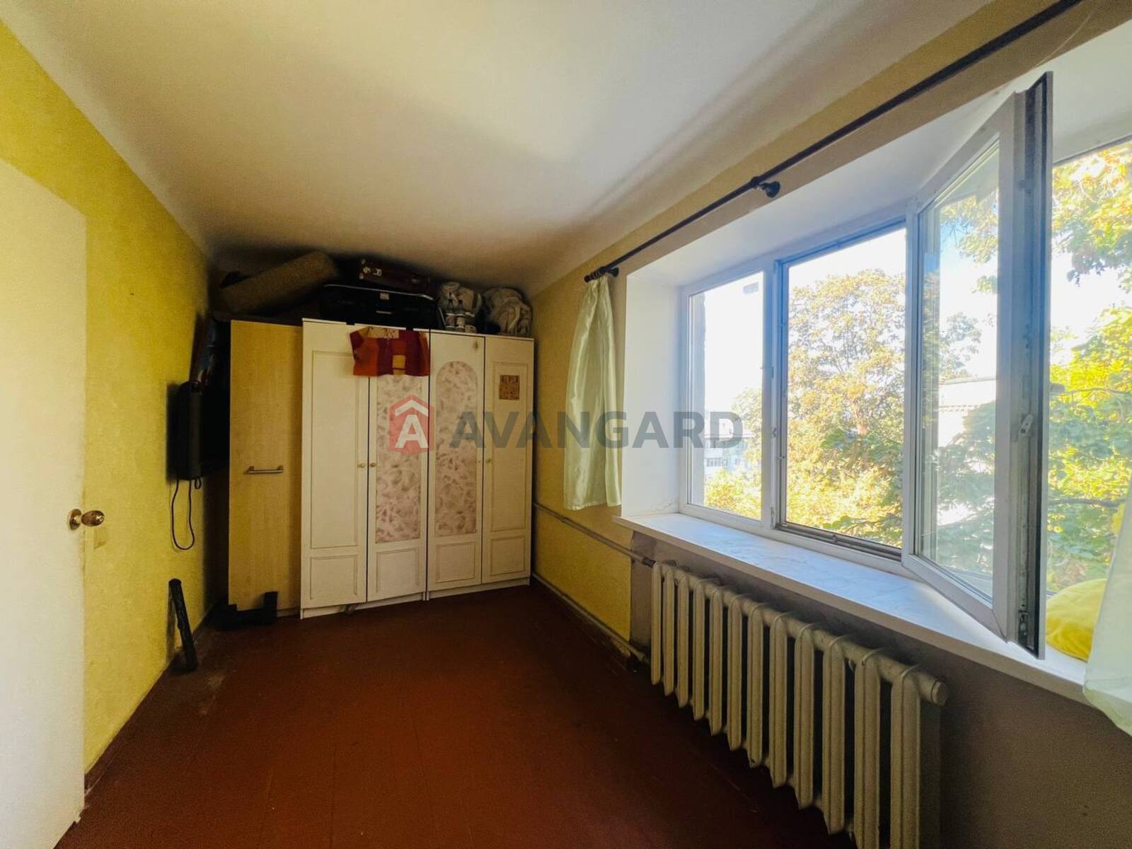 2 ����. ��������, 46/30/6 ��. �., 5/5 ���� ���� 17