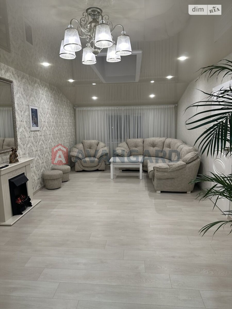 3 ����. ��������, 80/60/17 ��. �., 3/3 ���� ���� 1