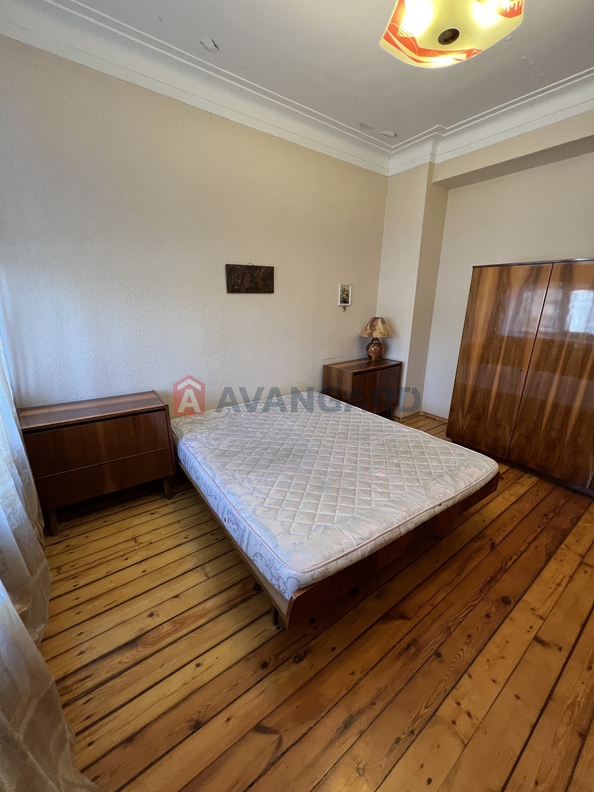 2 ��. ��������, 47/-/7 ��. �., 2/5 ������ ���� 15